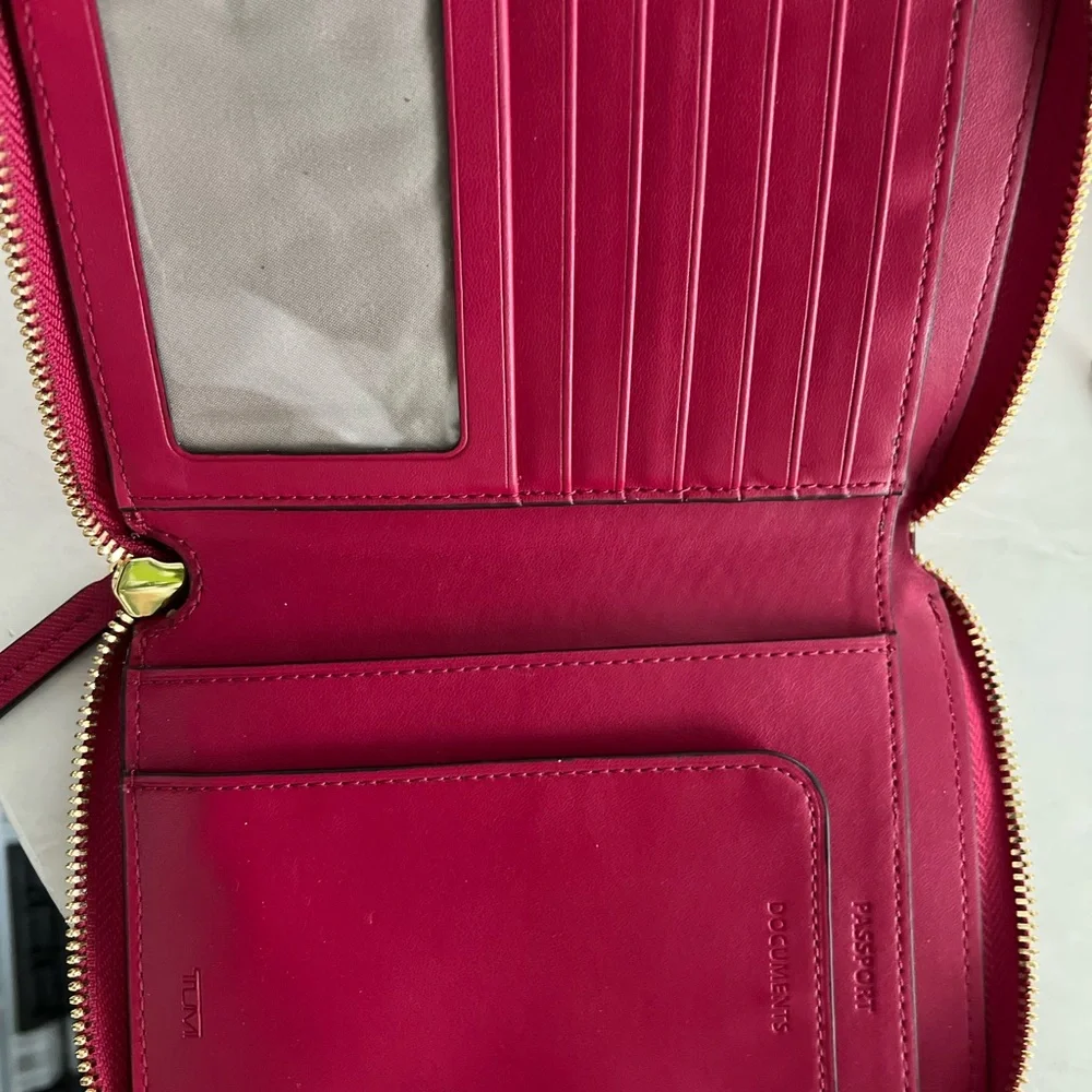 Tumi Hot Pink Zip Wallet with Gold Logo - Picture 6 of 8